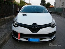Bianco Usata 2015 Renault Clio IV R.S. Due volumi | 15.800 € (Molto cara)