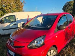 Rosso Usata 2012 Toyota Aygo Due volumi | 5200 € (Buon prezzo)