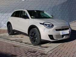 Beige Nuova 2025 Fiat 600 La Prima SUV | 25.900 €