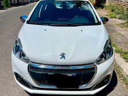 Bianco Usata 2018 Peugeot 208 Allure Due volumi | 8500 € (Ottimo prezzo)