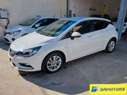 Bianco Usata 2019 Opel Astra Business Tre volumi | 11.500 € (Buon prezzo)