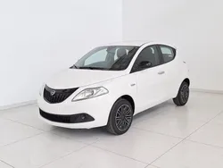 Bianco Usata 2023 Lancia Ypsilon Silver Due volumi | 14.990 € (Cara)