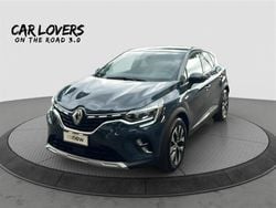 Blu scuro Usata 2023 Renault Captur Intens SUV | 17.490 € (Buon prezzo)