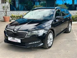 Nero Usata 2023 Skoda Superb Executive Station wagon | 19.900 € (Super prezzo)