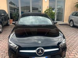 Nero Usata 2019 Mercedes A180 Tre volumi | 18.500 € (Buon prezzo)