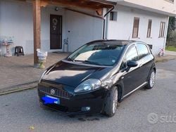 Nero Usata 2009 Fiat Grande Punto Due volumi | 3750 € (Buon prezzo)