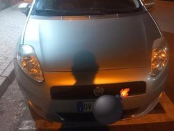 Grigio Usata 2009 Fiat Grande Punto Due volumi | 2100 € (Super prezzo)