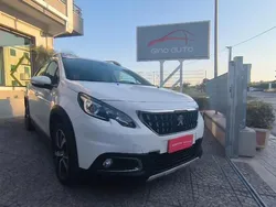 Bianco Usata 2019 Peugeot 2008 Allure SUV | 11.500 € (Buon prezzo)