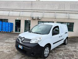Bianco Usata 2015 Renault Kangoo Monovolume | 3900 € (Buon prezzo)