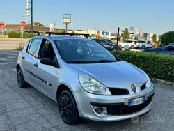 Argento Usata 2008 Renault Clio II Dynamique Tre volumi | 2200 € (Ottimo prezzo)