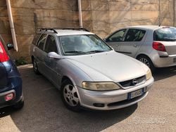 Grigio Usata 2003 Opel Vectra Station wagon | 850 €