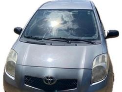 Grigio Usata 2008 Toyota Yaris Due volumi | 3800 € (Buon prezzo)