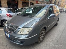 Grigio Usata 2010 Lancia Phedra Monovolume | 4399 € (Buon prezzo)