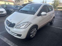 Bianco Usata 2011 Mercedes A180 Avantgarde Monovolume | 2500 € (Super prezzo)