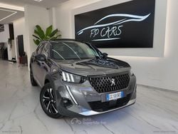 Grigio Usata 2022 Peugeot 2008 GT SUV | 17.900 € (Buon prezzo)