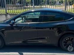 Usata 2022 Tesla Model Y Long Range SUV | 33.000 € (Buon prezzo)