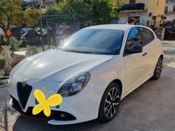 Bianco Usata 2017 Alfa Romeo Giulietta Super Due volumi | 11.500 € (Buon prezzo)