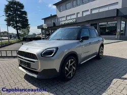 Grigio(met.) Usata 2024 Mini Cooper Countryman Favoured SUV | 39.800 €