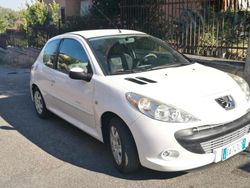 Usata 2010 Peugeot 206 | 2300 € (Buon prezzo)
