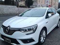 Bianco Usata 2017 Renault Mégane IV Tre volumi | 11.900 € (Buon prezzo)