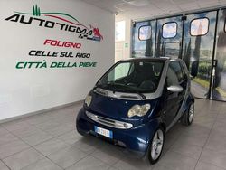 Blu/azzurro Usata 2002 Smart ForTwo Coupé Due volumi | 2200 € (Cara)