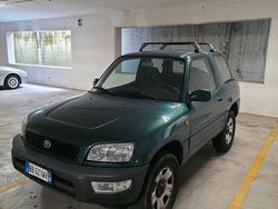 Verde Usata 1999 Toyota RAV4 SUV | 6000 € (Buon prezzo)