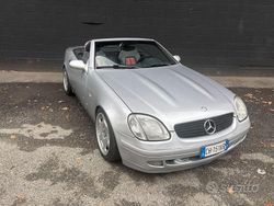 Usata 2003 Mercedes SLK230 Cabrio | 8499 €