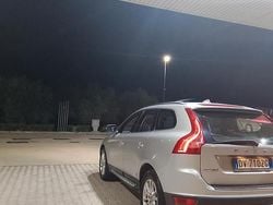 Grigio Usata 2009 Volvo XC60 SUV | 4000 € (Buon prezzo)