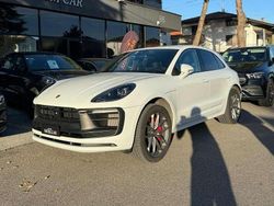 Grigio gesso Usata 2023 Porsche Macan SUV | 83.000 € (Ottimo prezzo)