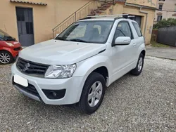 Bianco Usata 2015 Suzuki Grand Vitara SUV | 13.300 € (Molto cara)