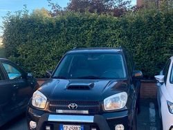 Nero Usata 2005 Toyota RAV4 SUV | 6000 €