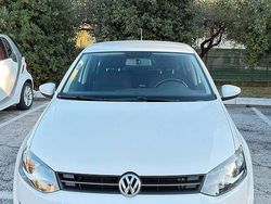 Bianco Usata 2010 VW Polo Highline Tre volumi | 5900 €