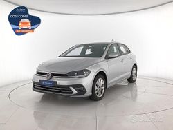 Reflex silver metallizzato Usata 2024 VW Polo Style Tre volumi | 18.000 € (Ottimo prezzo)