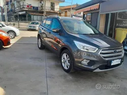 Grigio Usata 2018 Ford Kuga S SUV | 13.200 € (Ottimo prezzo)