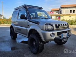 Usata 2003 Suzuki Jimny SUV | 8900 € (Molto cara)