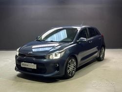 Grigio Usata 2018 Kia Rio Tre volumi | 9900 € (Buon prezzo)