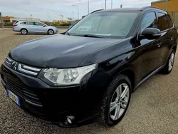 Nero Usata 2013 Mitsubishi Outlander Intense SUV | 10.990 € (Buon prezzo)