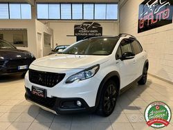 Bianco Usata 2019 Peugeot 2008 GT-line SUV | 10.900 € (Buon prezzo)
