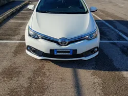 Usata 2015 Toyota Auris Touring Sports Station wagon | 10.000 € (Buon prezzo)