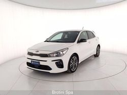 Bianco pastello Usata 2019 Kia Rio GT-Line Tre volumi | 11.000 € (Buon prezzo)