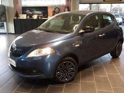 Blu/azzurro Usata 2023 Lancia Ypsilon Silver Due volumi | 11.990 € (Buon prezzo)