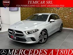 Grigio Usata 2019 Mercedes A180 Business Tre volumi | 17.999 € (Super prezzo)