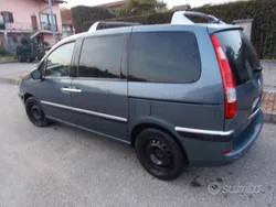 Usata 2012 Citroën C8 Monovolume | 5000 € (Buon prezzo)