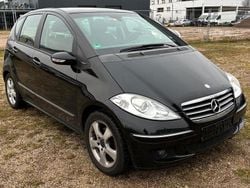 Nero Usata 2008 Mercedes A150 Classic Tre volumi | 2999 € (Buon prezzo)