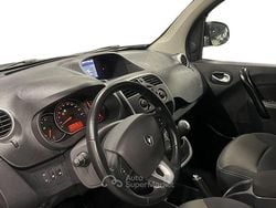 Grigio Usata 2017 Renault Kangoo LIMITED Monovolume | 11.900 € (Cara)