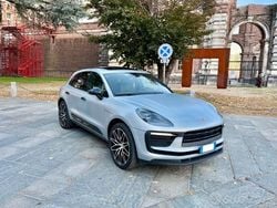Usata 2023 Porsche Macan SUV | 68.400 € (Cara)