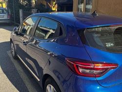 Blu/azzurro Usata 2020 Renault Clio V Zen Tre volumi | 12.500 € (Buon prezzo)