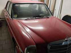 Usata 1970 Mercedes W115 | 6900 €