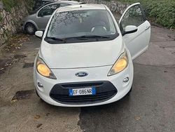 Usata 2010 Ford Ka Titanium Tre volumi | 2400 € (Buon prezzo)