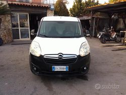 Bianco Usata 2014 Opel Combo Monovolume | 5999 € (Buon prezzo)